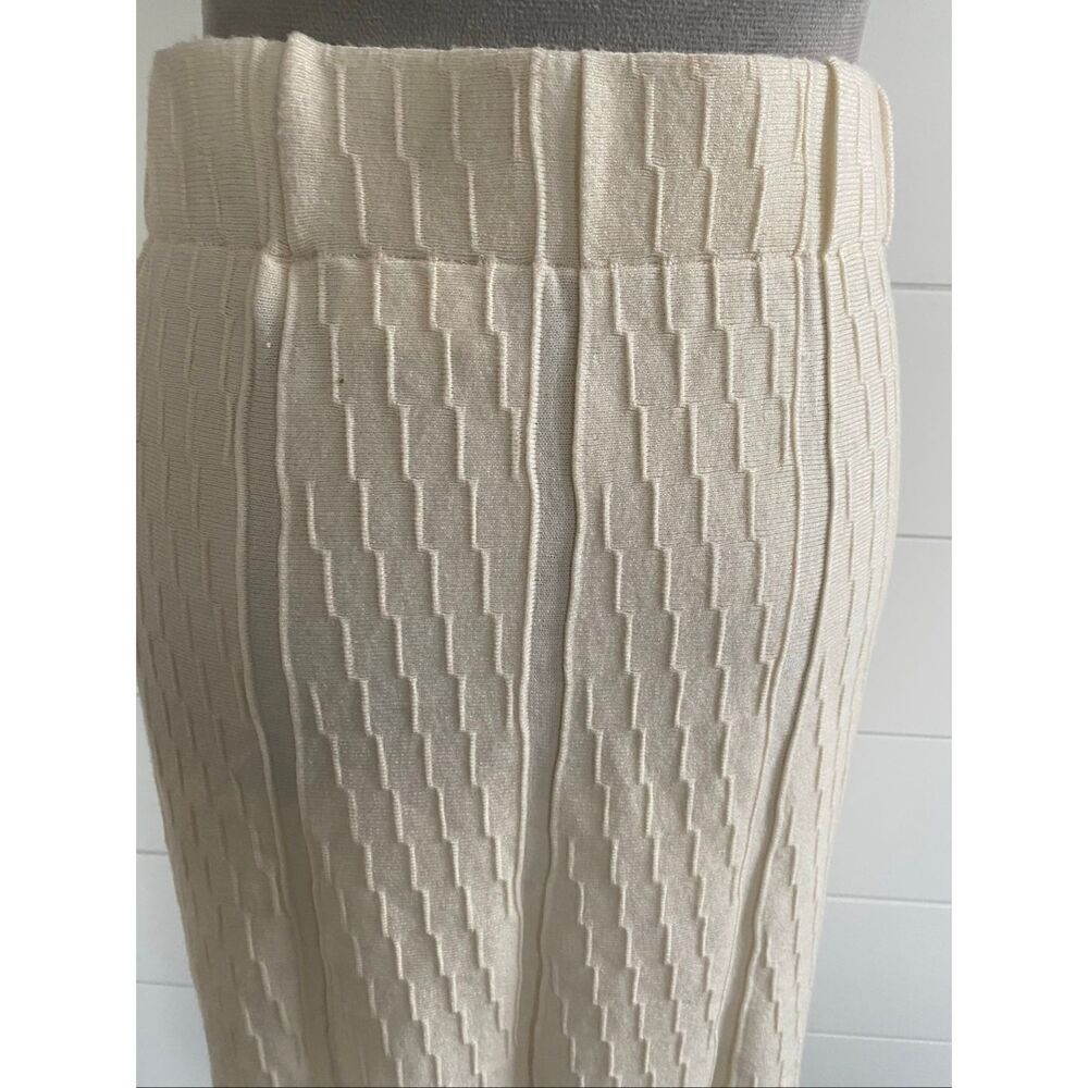 Cyrus Elegant Cream Knit Skirt A-Line Textured Midi Size M Off White NWT - Picture 7 of 10